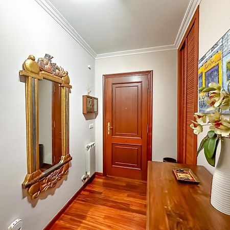 Apartamento Completo, Amplio, Muy Iluminado Y Con Plaza De Garaje Incluida. O Grove Exterior photo