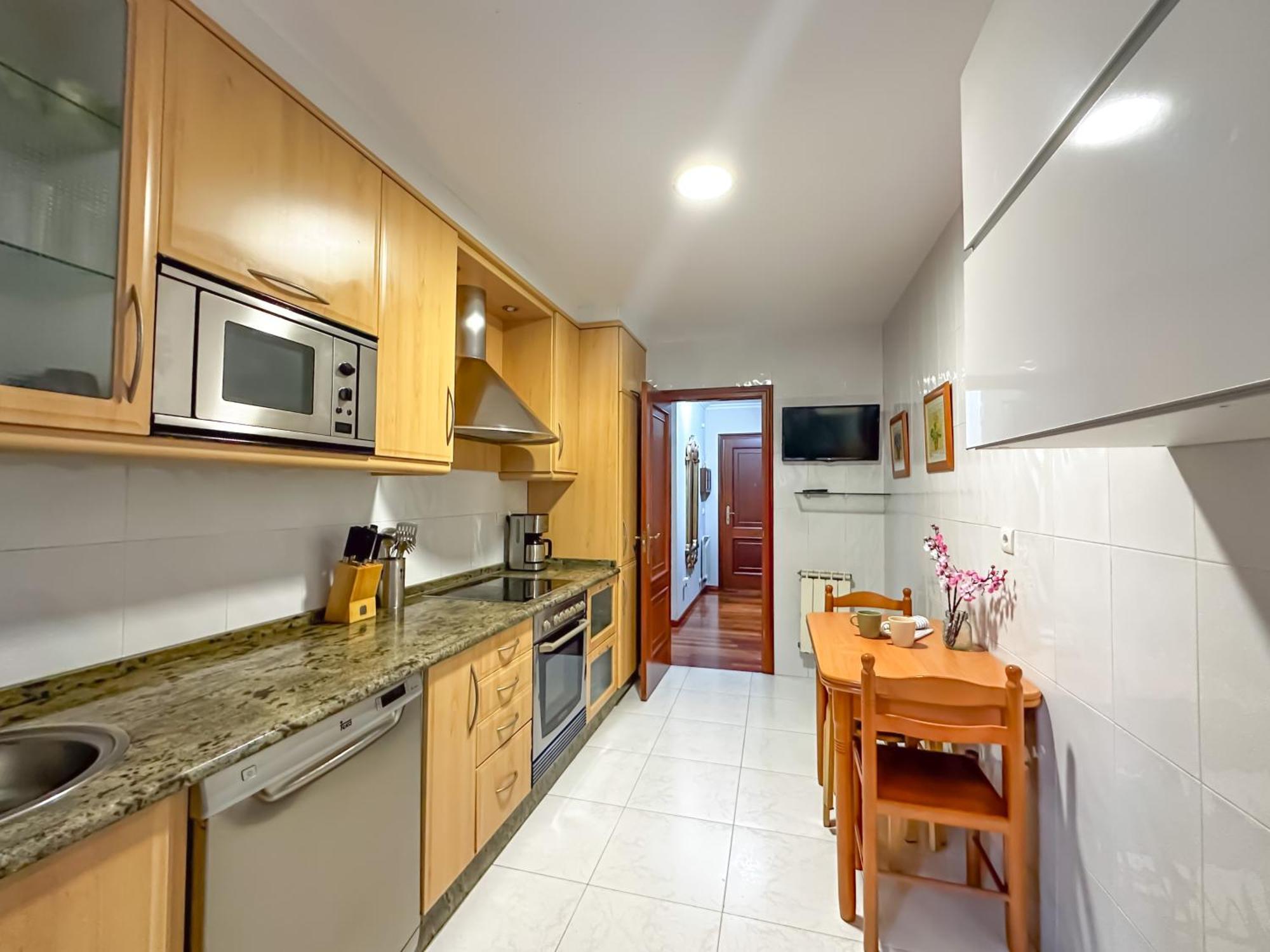 Apartamento Completo, Amplio, Muy Iluminado Y Con Plaza De Garaje Incluida. O Grove Exterior photo